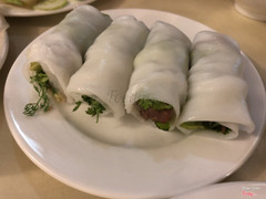 Bánh cuốn thịt nướng