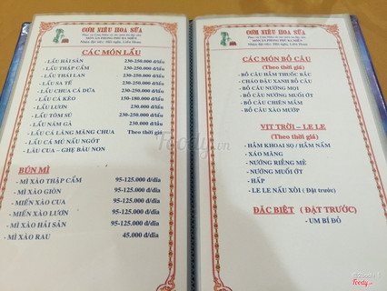 Quán Cơm Niêu Hoa Sữa