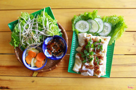 Bánh cuốn trứng