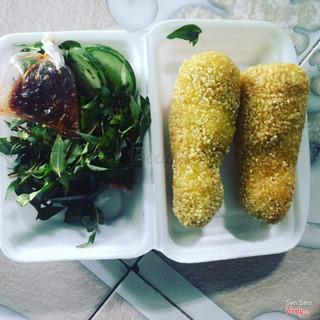 Đùi gà bó xôi