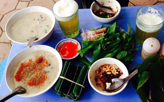 Cháo Lòng Tiết Canh - Trần Khát Chân