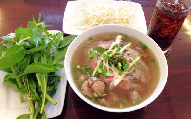 Quán Phở Thon