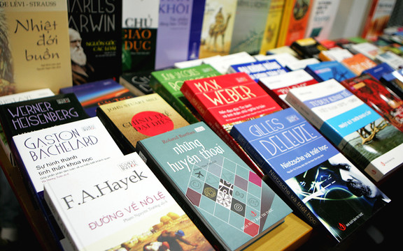 Nhà Sách Trí Tuệ 