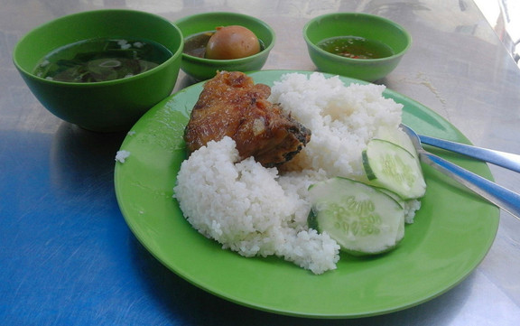 Thùy Chi - Cơm Bắc Ninh