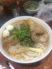 Bánh canh chả cá giò heo