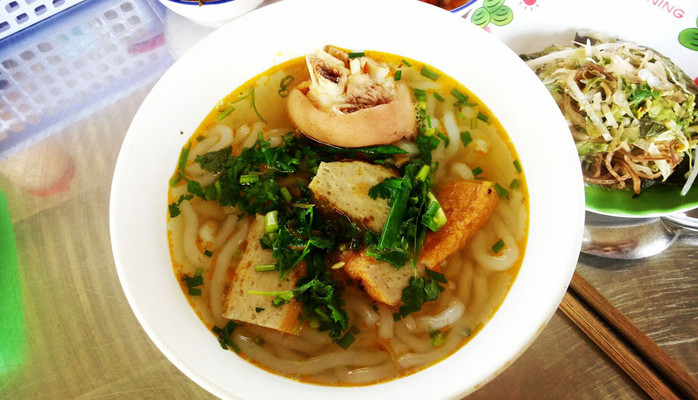 Bánh Canh Chả Cá - Lê Đức Thọ