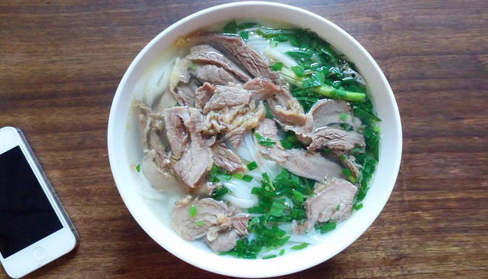 Tư Lùn - Phở Bò - 68 Hàng Mã