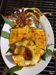 Mực lá 1 nắng nướng sa tế