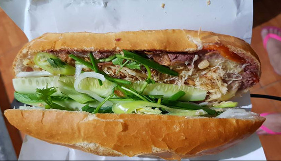 Bánh Mì Phố Cổ - Thành Công
