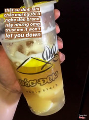 Hehe cái này lúc là ảnh lúc mình up story trên insta cắt ra vì mình lục trong máy mới thấy là trước giờ uống Bác Đen quá trời mà chưa chụp tấm ảnh đàng hoàng nào hết