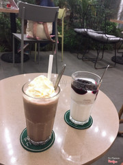 Không gian rộng, đẹp, đồ uống cũng được nhưng mà giá khá cao. 