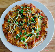 Pizza đế mỏng, ăn xong đảm bảo vẫn còn thòm thèm