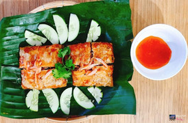 Nem cua bể 40k/miếng (trên hình là 2 miếng)