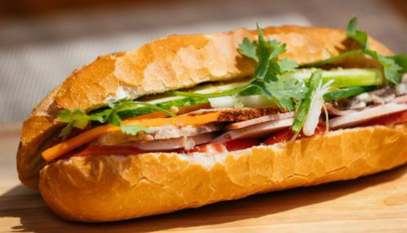 Trà Bí Đao & Bánh Mì