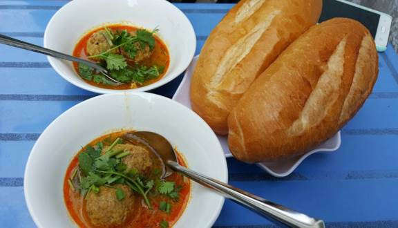 Bánh Mì Xíu Mại Nguyễn Văn Cừ