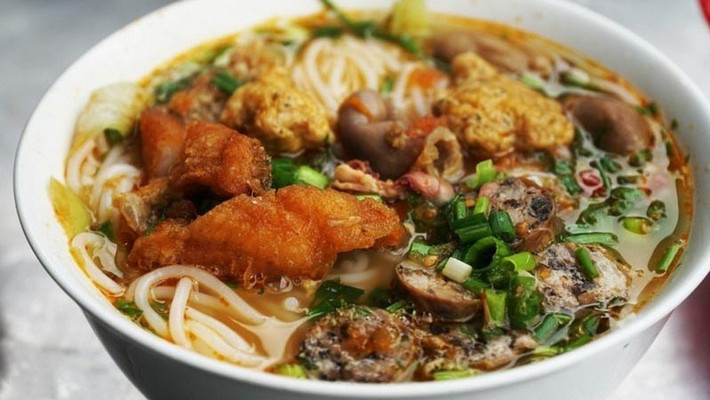 Huệ Bánh Đa & Bún Cá - 381 Trần Đại Nghĩa