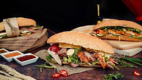 Bánh Mì Trộn Hội An