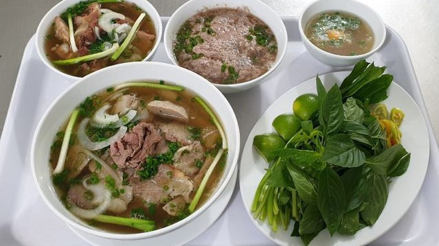 Phở Sáu - Hoàng Quốc Việt