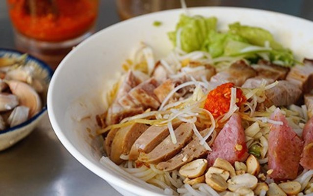 Nga - Bún Mắm & Nước Ép Trái Cây