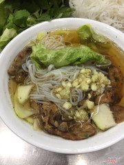 bún thịt nướng