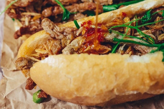 Bánh Mì Chả Cá Thanh Thanh - Trần Nhật Duật