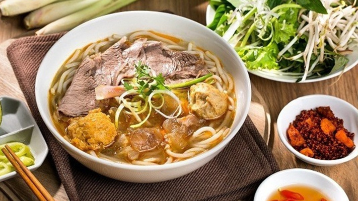 Quán Ông Bà Chín - Bún Bò Sụn