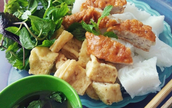 Khu Ăn Uống Chợ Châu Long