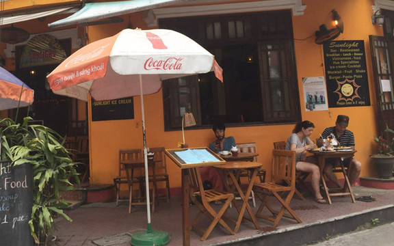 Sunlight - Bar & Restaurant