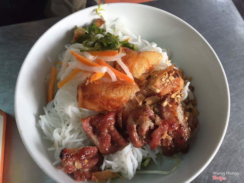 bún thịt nứơng
