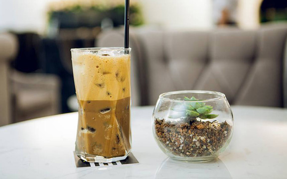 Hoa Ngọc Lan Coffee