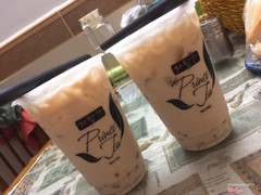 Nay thứ 5, quán khuyến mãi mua 1 tặng 1. Mình mua 1 ly giá là 27k gồm trà sữa và trân châu t