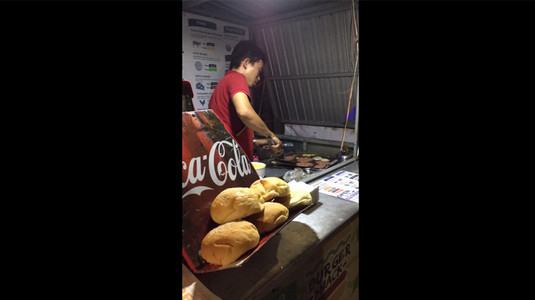 Burger Shack in Hue-Leu Hamburgers