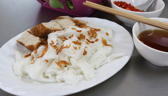 Bánh Cuốn 143