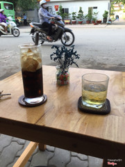 Ly cafe đúng chất.