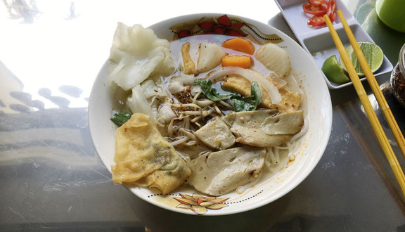 Hủ Tiếu, Bún Bò & Bún Chả Giò Chay