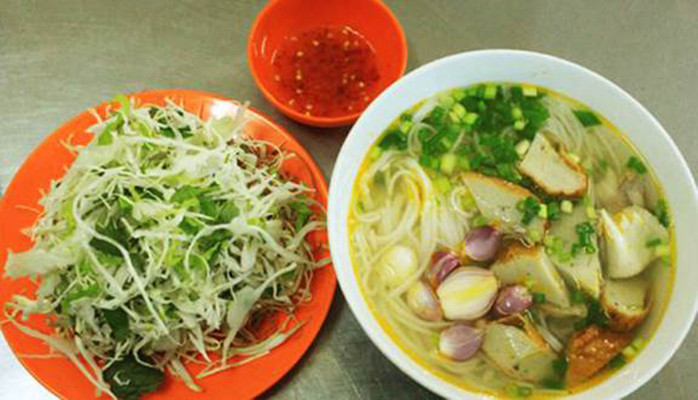 Bún Chả Cá Chị Cam