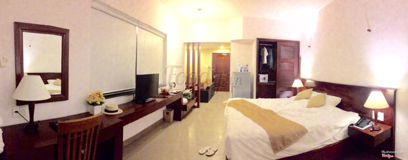 Suite giường King hướng biển