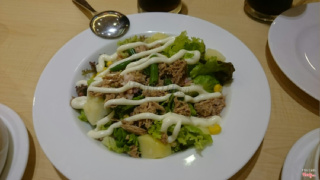 Salad cá ngừ thịt nguội