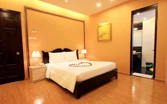 Royal Palace Hotel - Hàng Bông