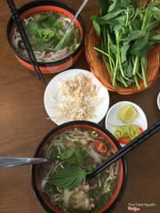 Mình ăn 1 lúc mới nhớ là quên chụp hình :p
