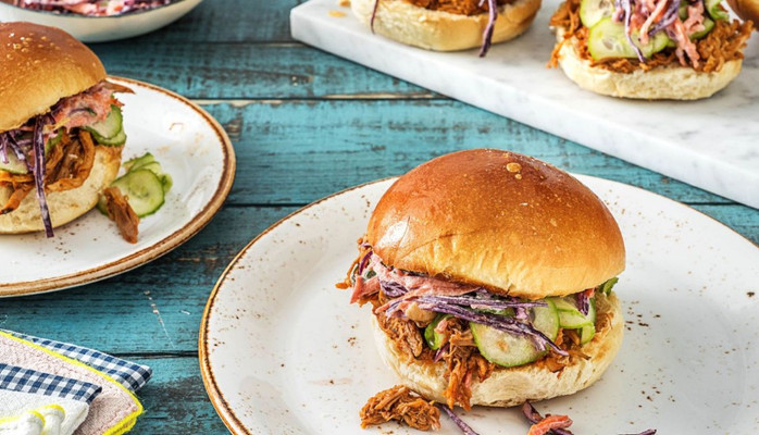 Xiền Food - Bánh Mì/ Hamburger & Mì Gà Quay HK - Cách Mạng Tháng 8