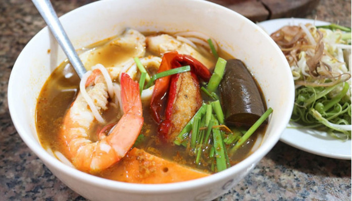 Cô Phụng - Bún Mắm Cà Mau