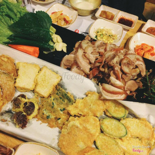 Bánh xèo thập cẩm
