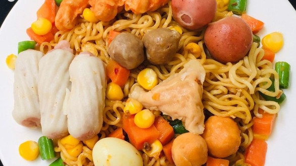 Hai Mẹ Con Food - Mì Trộn Indomie & Ăn Vặt - Chính Kinh