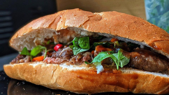 Lan Chi Food - Bánh Mì Bò Phô Mai - Ngụy Như Kon Tum