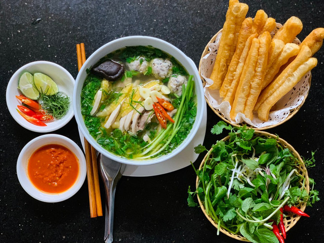 Phở Gà A Páo - Phùng Hưng Nhỏ