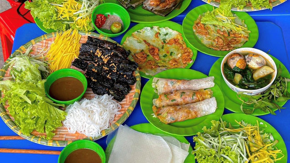 Món Ngon Xứ Huế 75 - Bánh Ép Huế - Bùi Trọng Nghĩa