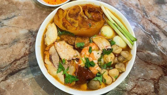 Bánh Canh Cua Út Thảo - Hồ Tùng Mậu