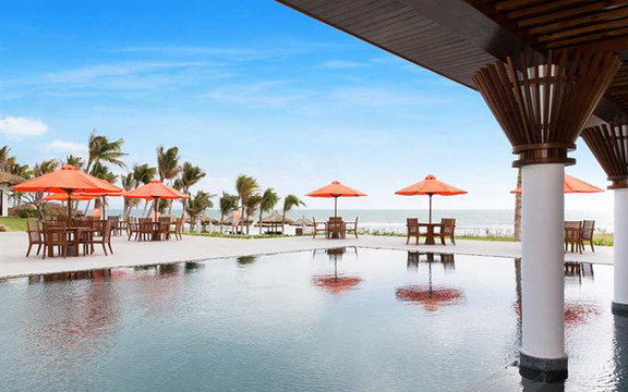 Cam Ranh Riviera Beach Resort and Spa - Nguyễn Tất Thành