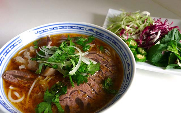 Bún Bò Quỳnh Lam - Nguyễn Hữu Thọ